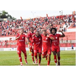 Patriotas busca a reabilitação frente ao líder Galo Maringá no Gigante do Iteberê, em Paranaguá
